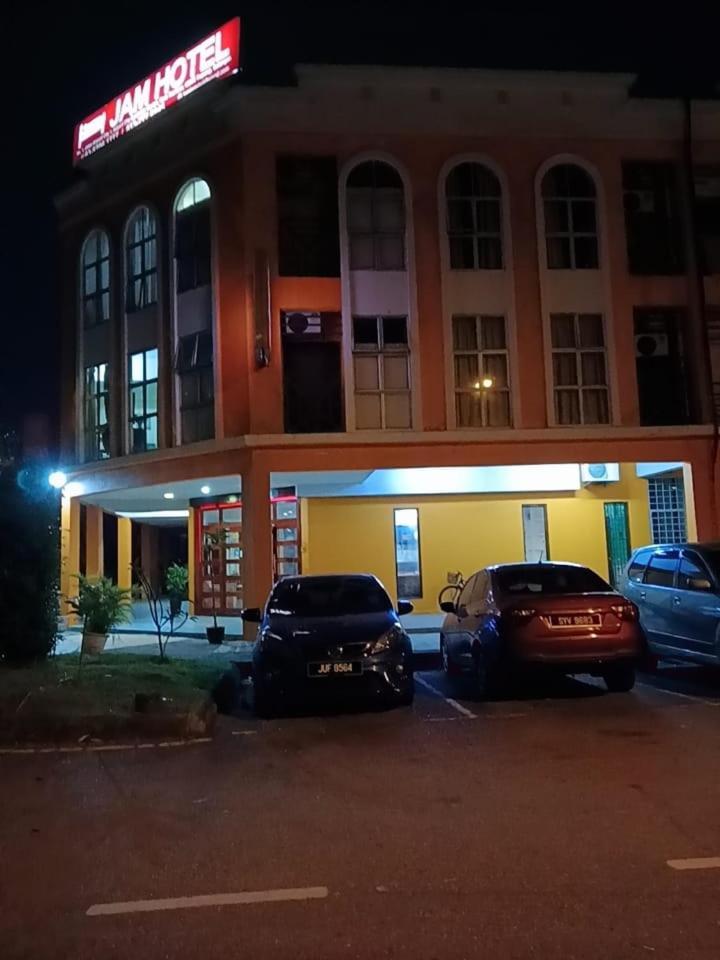 Jam Hotel Kota Warisan Sepang @ Erl Salak Tinggi, Klia 1-2 & F1 ภายนอก รูปภาพ