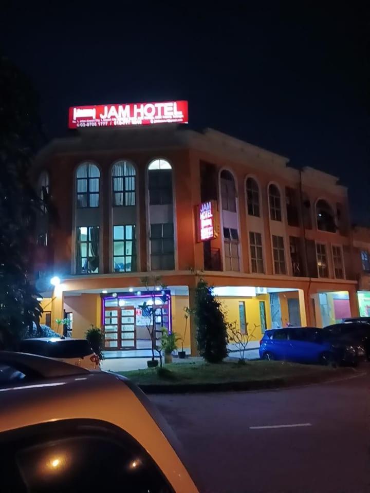 Jam Hotel Kota Warisan Sepang @ Erl Salak Tinggi, Klia 1-2 & F1 ภายนอก รูปภาพ