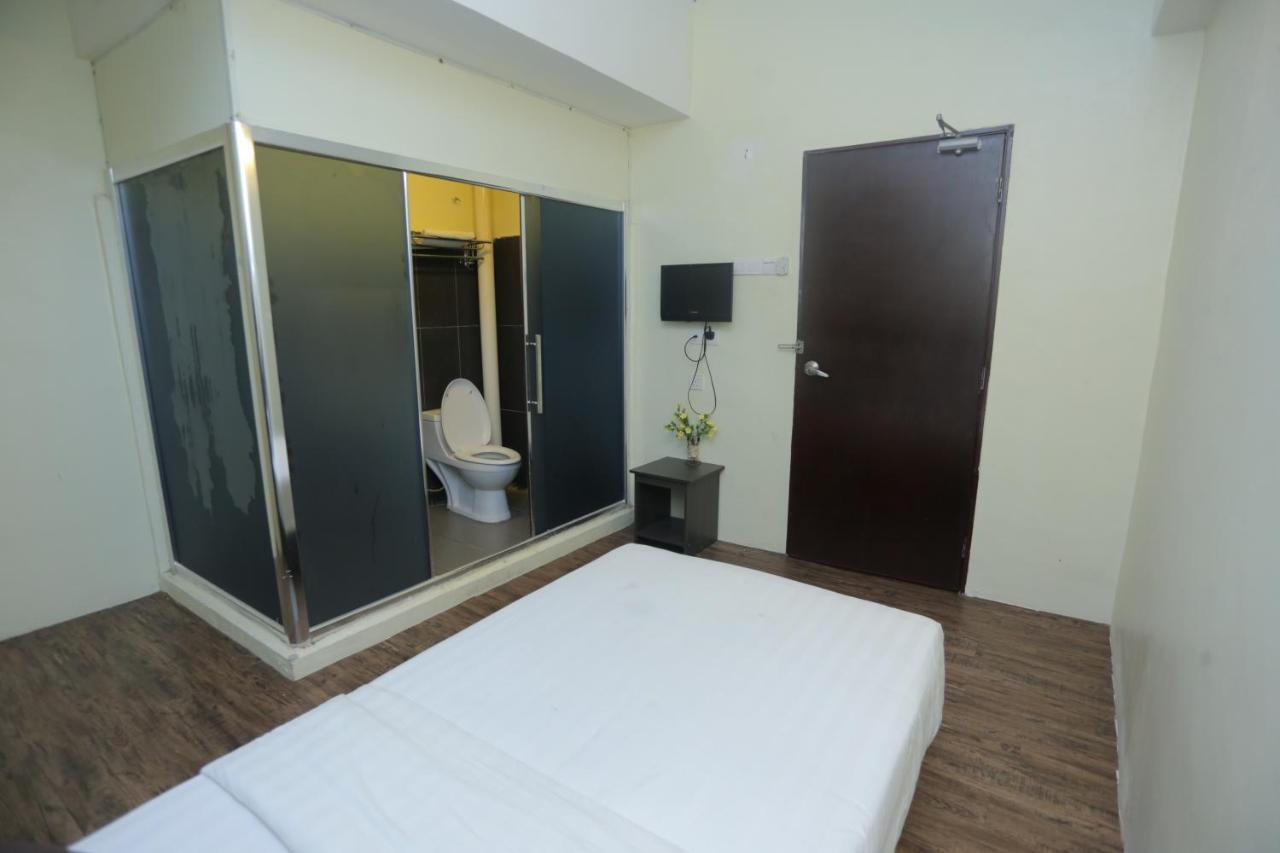 Jam Hotel Kota Warisan Sepang @ Erl Salak Tinggi, Klia 1-2 & F1 ภายนอก รูปภาพ