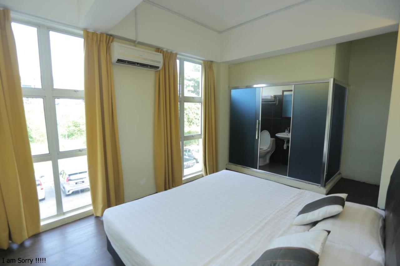 Jam Hotel Kota Warisan Sepang @ Erl Salak Tinggi, Klia 1-2 & F1 ภายนอก รูปภาพ