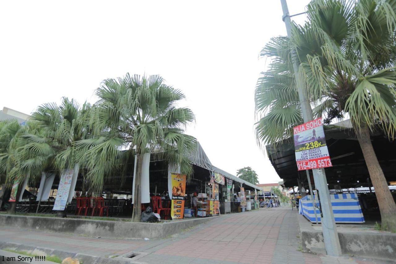 Jam Hotel Kota Warisan Sepang @ Erl Salak Tinggi, Klia 1-2 & F1 ภายนอก รูปภาพ